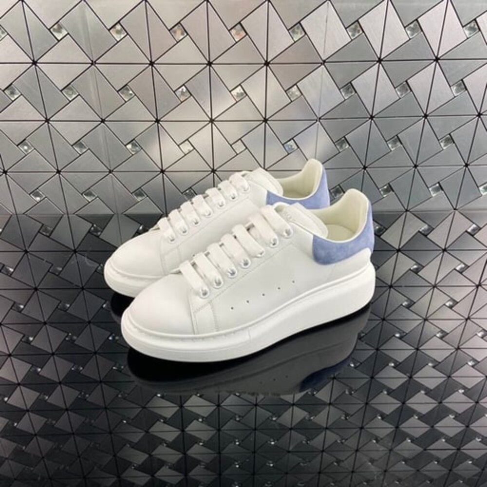 Alexander McQueen Women Sneakers - Picture 3 of 6